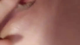 赛琳娜的黄金完整翻译版中文-直播 火辣身材的娜扎【沙滩上的贝壳酱】!